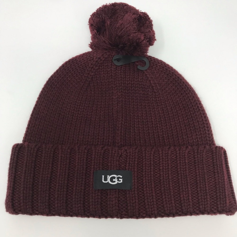 NWT UGG Knit Pom Pom Beanie in Maroon!